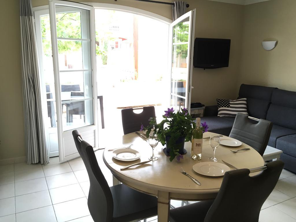 Appartement Dans Residence - Le Domaine De Camiole Callian  Exteriér fotografie